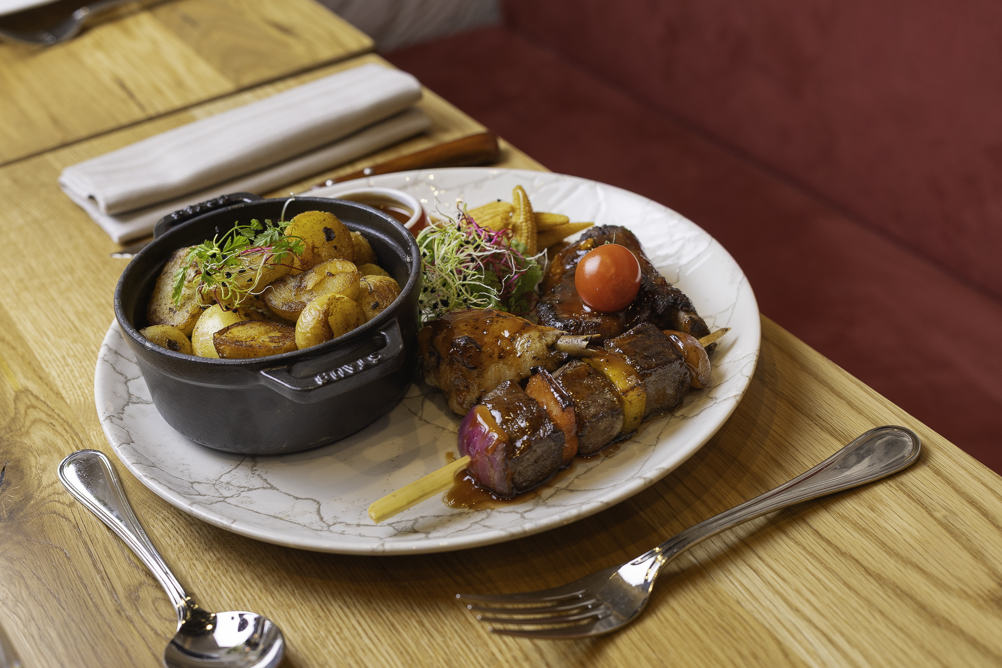 IT7A1345-Restaurant-Edelweiss-Plats-Eté-2025-Manotel Group-Scalpfoto-Web