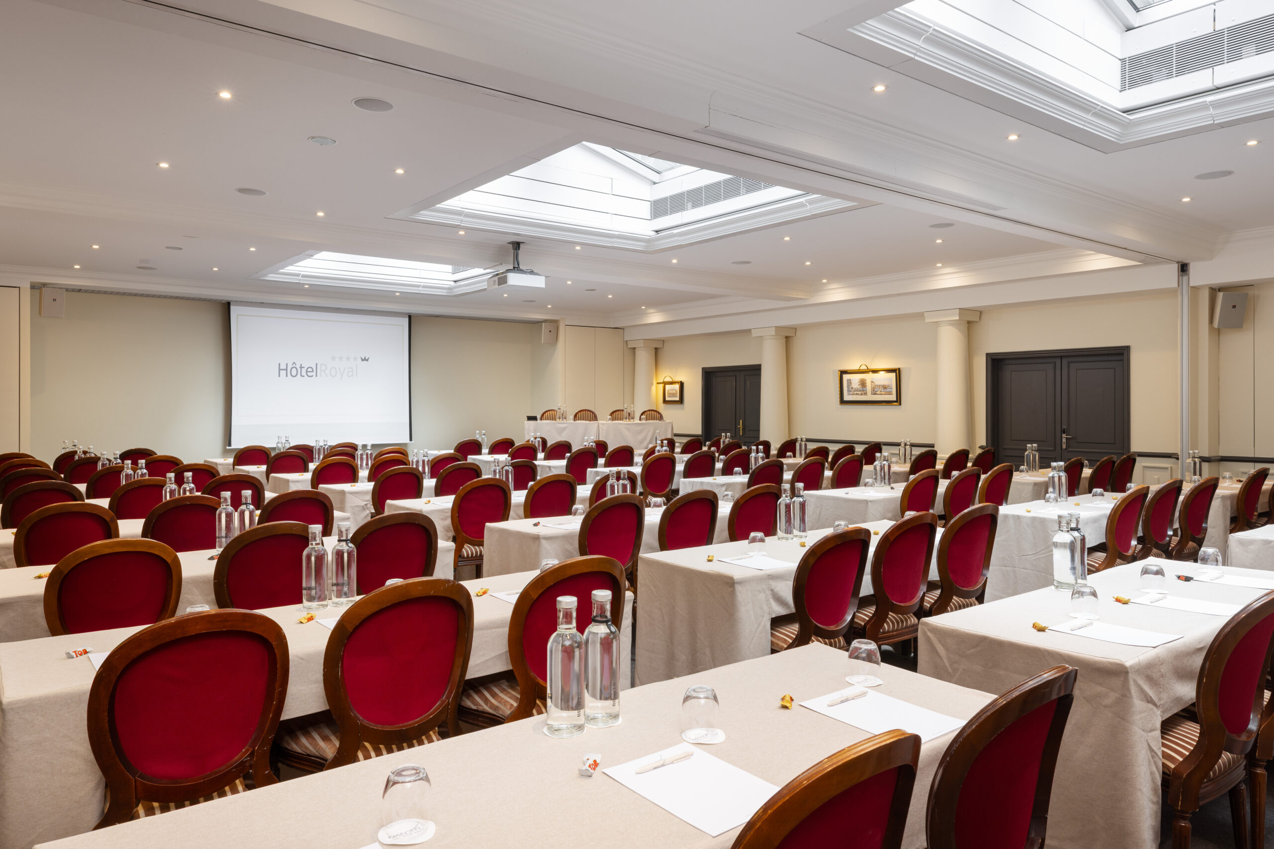 MANOTEL-ROYAL-ROUSSEAU-GRADUATION-WEB-2